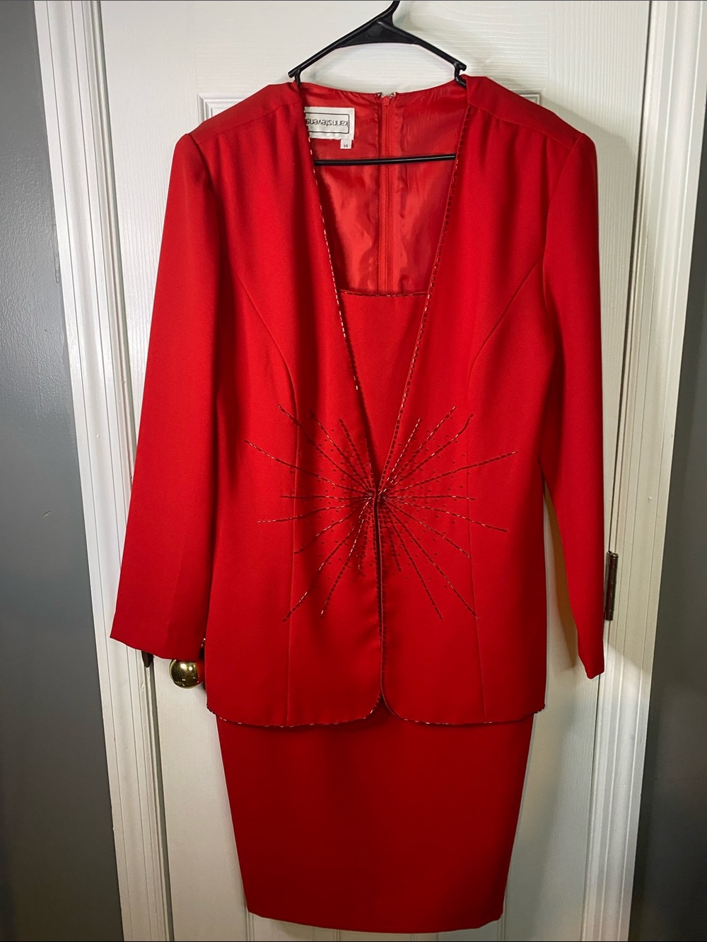 karin stevens Red Beaded Women's Jacket & Skirt Set Size14.